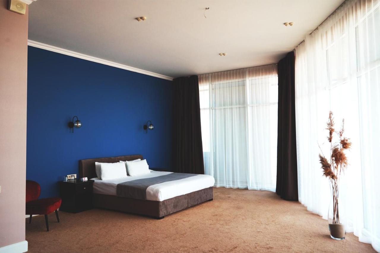 Bugaz Sea View Hotel Gribovka Luaran gambar