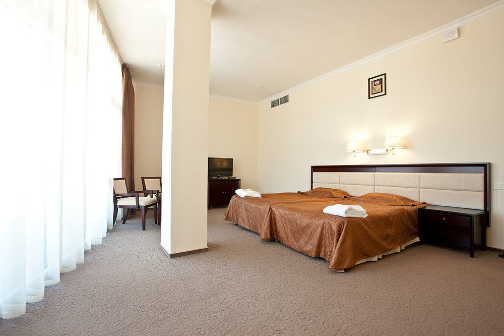 Bugaz Sea View Hotel Gribovka Luaran gambar