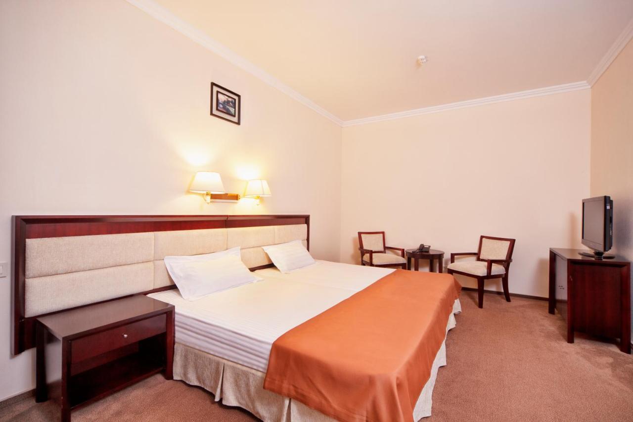 Bugaz Sea View Hotel Gribovka Luaran gambar